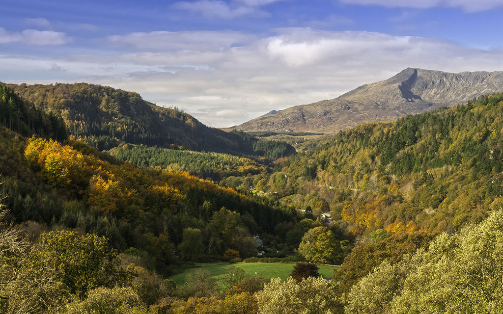 Moel Siabod and Lledr Valley © Visit Wales 2013
